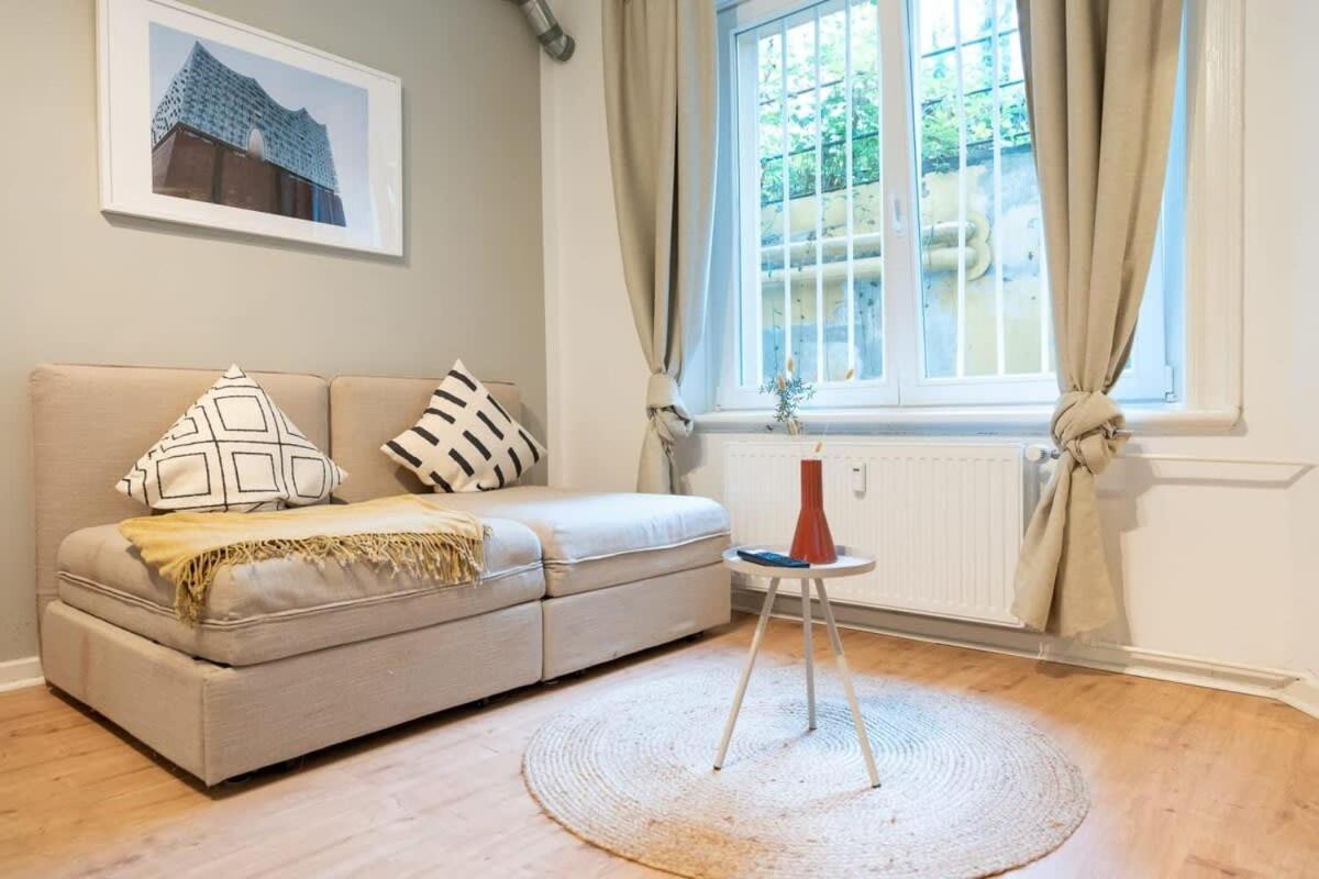 Hamburg City Apartment For 4 Экстерьер фото